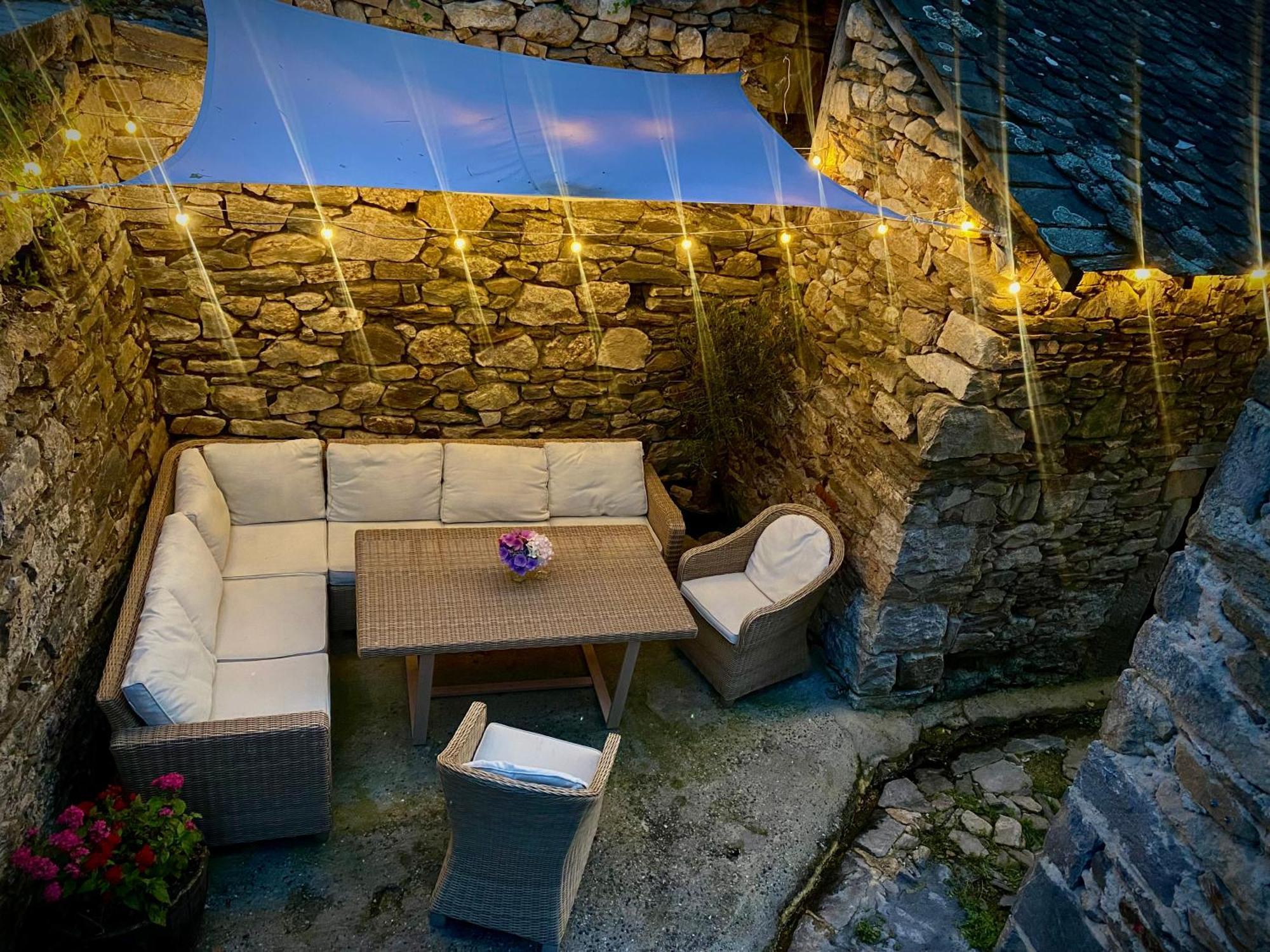 Haut Charmes De Cornil Exterior photo
